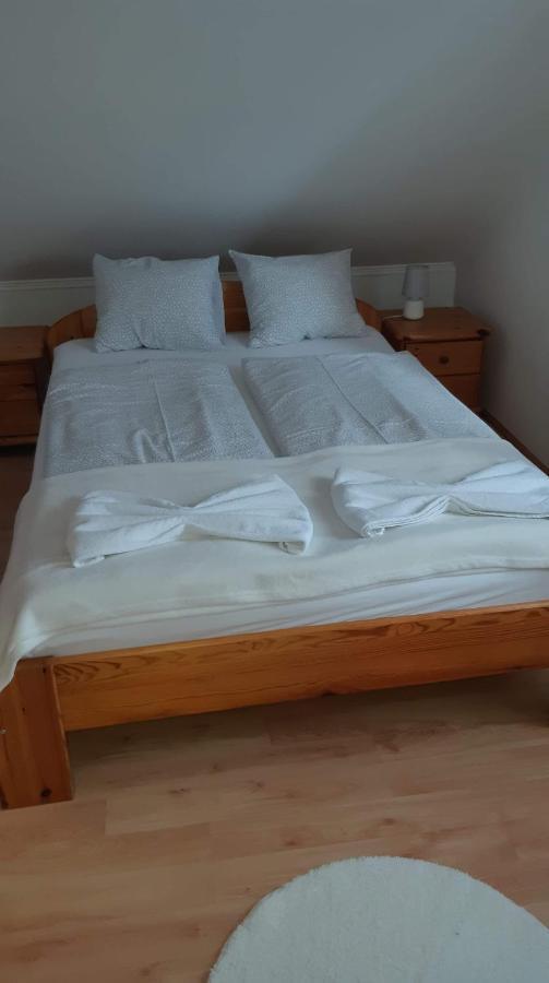 Rege Apartman Alsóörs Εξωτερικό φωτογραφία
